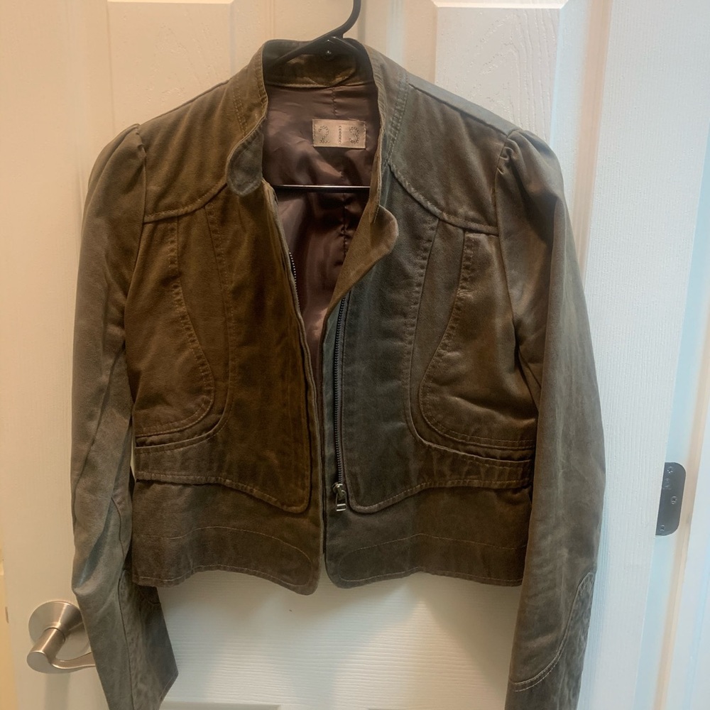 Jacket - Picture 3 of 4